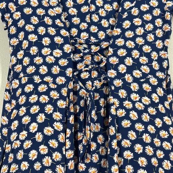 Band of Gypsies Dress W/ Pockets Floral Button Up Tie Back Women’s Medium Multi - Picture 6 of 7